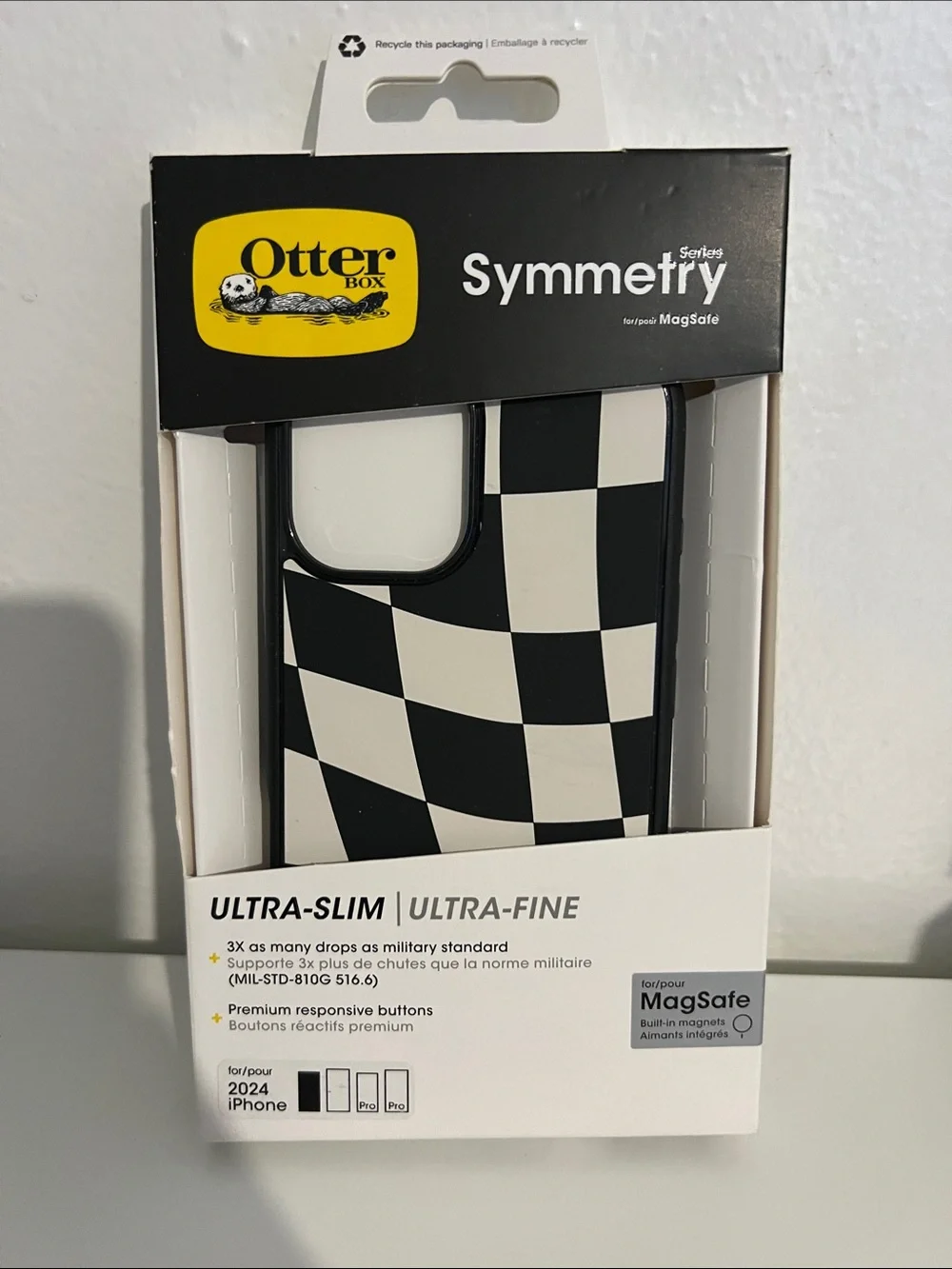 OtterBox Symmetry Series Case - Black & White Checkered Pattern